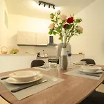 Da Mimmo Vacanze - Dimora Spaziosa In Centro & Free Parking Apartament *