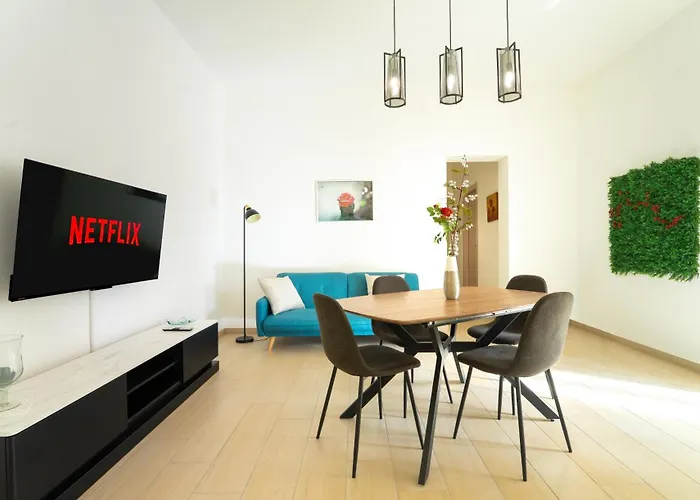 Apartmán Da Mimmo Vacanze - Dimora Spaziosa In Centro & Free Parking Barcellona-Pozzo di Gotto